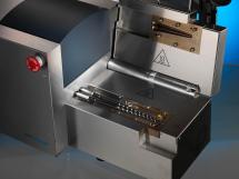  ◳ Mikroextruder (jpg) → (šířka 215px)